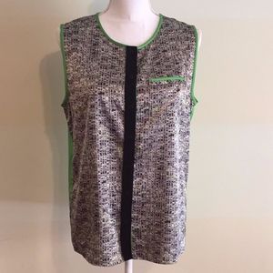 T Tahari button down sleeveless blouse. Size M